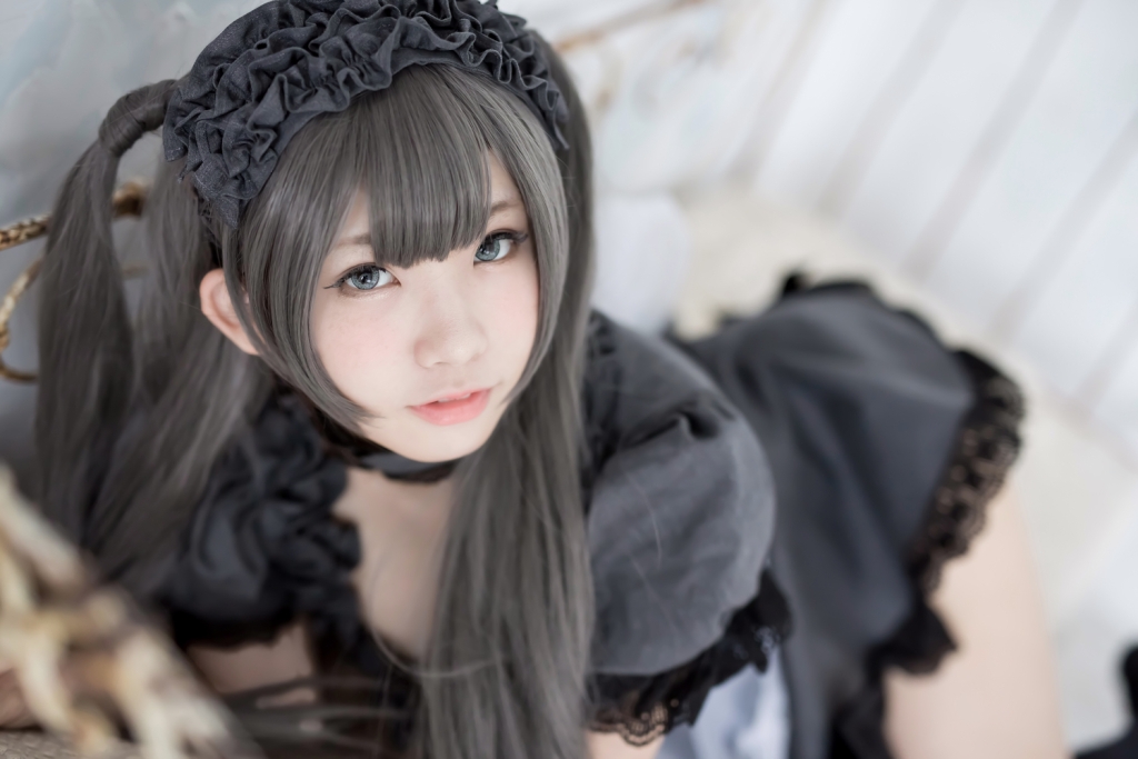 Rabbit play pictorial - black maid(58)